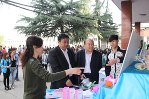 南陽工業(yè)學(xué)校平面設(shè)計專業(yè)
